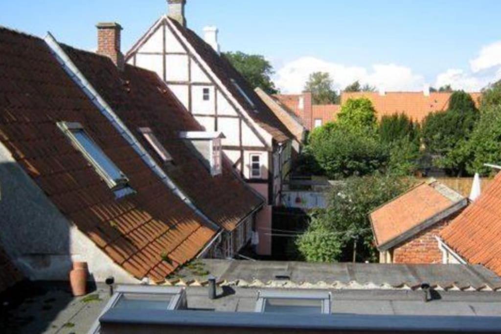 Skon Lejlighed I Aeroskobing. Apartment Exterior photo